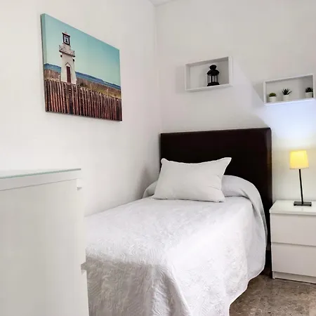 Apartment Ciudad Jardin Con Parking