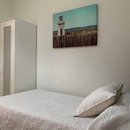 Апартаменты Ciudad Jardin Con Parking