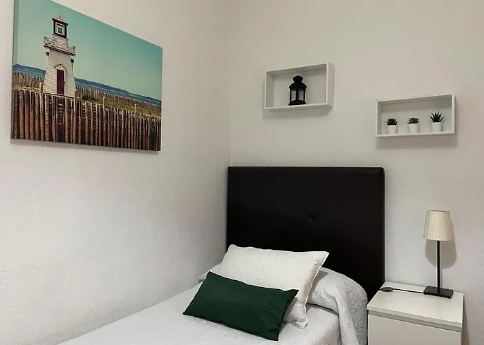 Ciudad Jardin Con Parking Appartement