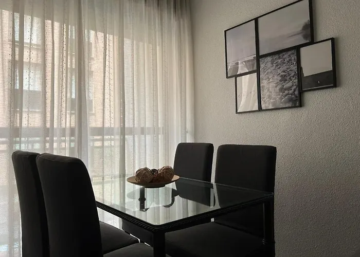 Ciudad Jardin Con Parking Appartement *